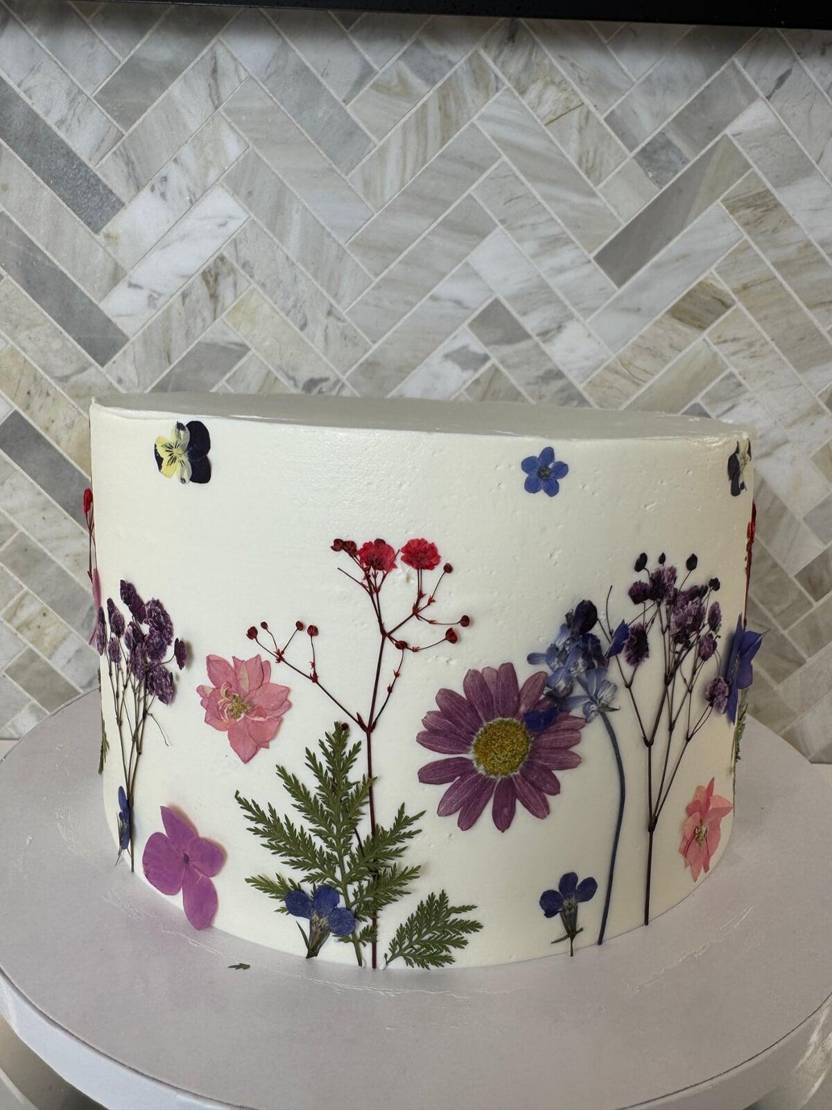 Dry Flower Cake