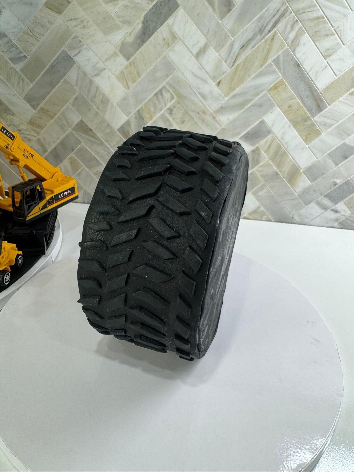 Construction vehicle - Tire cake